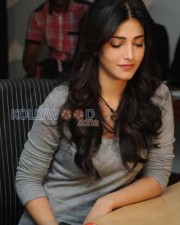 Beautiful Actress Shruti Haasan Photos