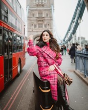 Beautiful Aditi Budhathoki London Bridge Photos 03