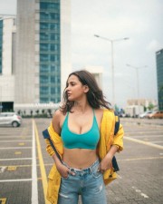 Beautiful Aisha Sharma Cleavage Picture Shoot