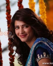 Beautiful Shruthi Hassan Photos