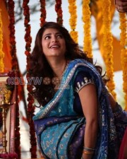 Beautiful Shruthi Hassan Photos