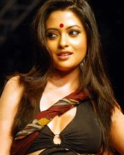 Bengali Bombshell Riya Sen Photos