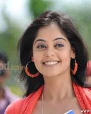 Bindhu Madhavi In Pilla Jamindaar Movie Stills