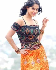 Bindu Madhavi Hot Pics