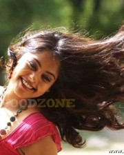 Bindu Madhavi Hot Stills