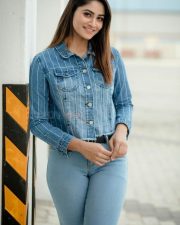 Bodhaiyil Thallathey Heroine Shivani Narayanan Photos