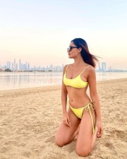 Boomerang Actress Tridha Choudhury Sexy Pictures 09