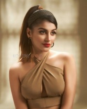 Yashika Aannand (Yaashika Aanand) 15 Busty Yashika Aannand Photoshoot Pics