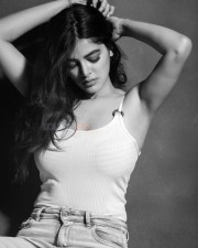 Cheeni 2 Actress Madhumita Sarcar Sexy Pictures 02