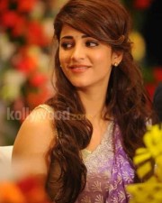 Cute Sexy Actress Shruthi Hassan Saree Photos