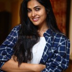 Divi Vadthya at Santosham South Indian Film Awards 2021 Curtain Raiser Press Meet Pictures 13 Divi Vadthya at Santosham South Indian Film Awards 2021 Curtain Raiser Press Meet Pictures 13