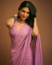 Elegant Actress Shruti Haasan in a Lavender Sequin Saree Photos 02