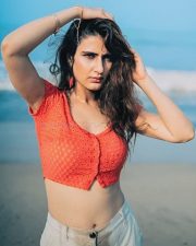 Fatima Sana Shaikh Sexy in Orange Blouse Picture 01
