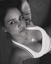 Glam Aisha Sharma Black and White Sexy Selfie Photos 01
