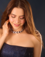 Glamorous Actress Aamna Sharif in a Navy Blue Sequined Strapless Gown Photos 02