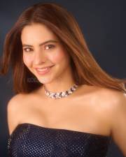 Glamorous Actress Aamna Sharif in a Navy Blue Sequined Strapless Gown Photos 04