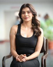 Gorgeous Hebah Patel at Eesha Movie Trailer Success Meet Photos 39