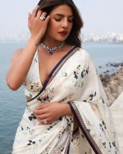 Gorgeous Priyanka Chopra in a White Floral Saree Photos 02