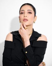 Gothic Beauty Shruti Haasan in a Black Shoulder Cut Out Dress Pictures 01