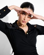 Gothic Beauty Shruti Haasan in a Black Shoulder Cut Out Dress Pictures 03