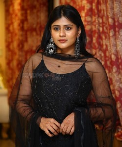 Hebah Patel at Santosham South Indian Film Awards 2021 Curtain Raiser Press Meet Photos 14