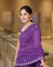 Heroine Bindu Madhavi at Dhandoraa Movie Pre Release Event Photos 17