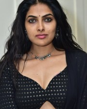 Heroine Divi Vadthya Stunning in Black Dress Photoshoot Pictures 17
