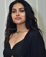 Heroine Divi Vadthya Stunning in Black Dress Photoshoot Pictures 18