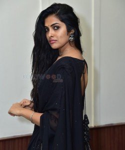 Heroine Divi Vadthya Stunning in Black Dress Photoshoot Pictures 23