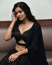 Heroine Divi Vadthya Stunning in Black Dress Photoshoot Pictures 31
