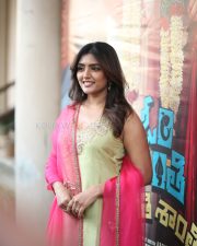 Heroine Eesha Rebba at Om Shanti Shanti Shantihi Movie Teaser Launch Photos 19