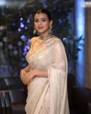 Heroine Hebah Patel at Eesha Movie Pre Release Event Pictures 02