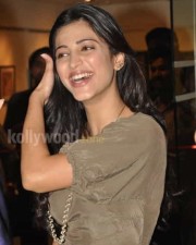 Hot And Sexy Shruti Hassan Pictures