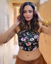 Kis Kisko Pyaar Karoon 2 Actress Tridha Choudhury in a Black Floral Halter Neck Crop Top with a Brown Trousers Photos 02 Kis Kisko Pyaar Karoon 2 Actress Tridha Choudhury in a Black Floral Halter Neck Crop Top with a Brown Trousers Photos 02