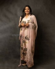 Mindiyum Paranjum Actress Aparna Balamurali Photos 07