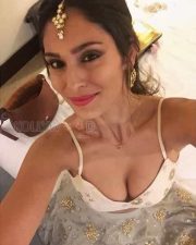 Model Bruna Abdullah Sexy Photos