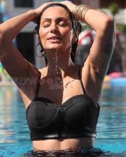 Model Bruna Abdullah Sexy Photos