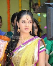 Pooja Bose Sexy Photos