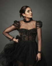 Priyanka Chopra Sexy Black Dress Photos 02