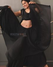Radiant Smiling Divi Vadthya in a Black Dress Photos 03