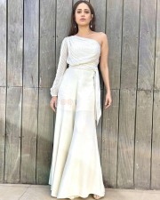 Nushrratt Bharuccha 7 Ram Setu Actress Nushrat Bharucha New Pictures