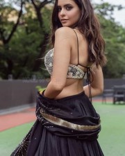 Roohi Movie Actress Aamna Sharif Beautiful Photos 01