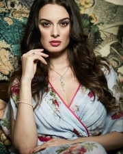 Saaho Actress Evelyn Sharma Latest Pictures 03