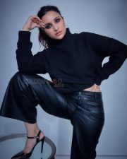 Saina Actress Parineeti Chopra Pictures