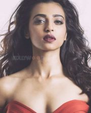 Seductive Radhika Apte Wallpaper Photo 01