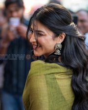 Serene Actress Shruti Haasan in an Olive Green Linen Saree Photos 01