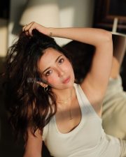 Sexy Actress Barkha Singh in a Simple White Ribbed Tank Top with Matching Mini Shorts Photos 01