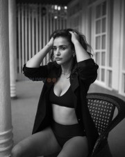 Sexy Aisha Sharma BW Photoshoot Stills 28