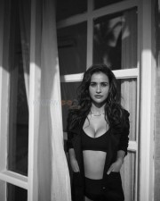 Sexy Aisha Sharma BW Photoshoot Stills 41