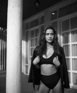 Sexy Aisha Sharma BW Photoshoot Stills 46